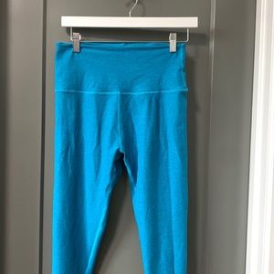Beyond Yoga Caught in the Midi high waisted legging - cerulean blue